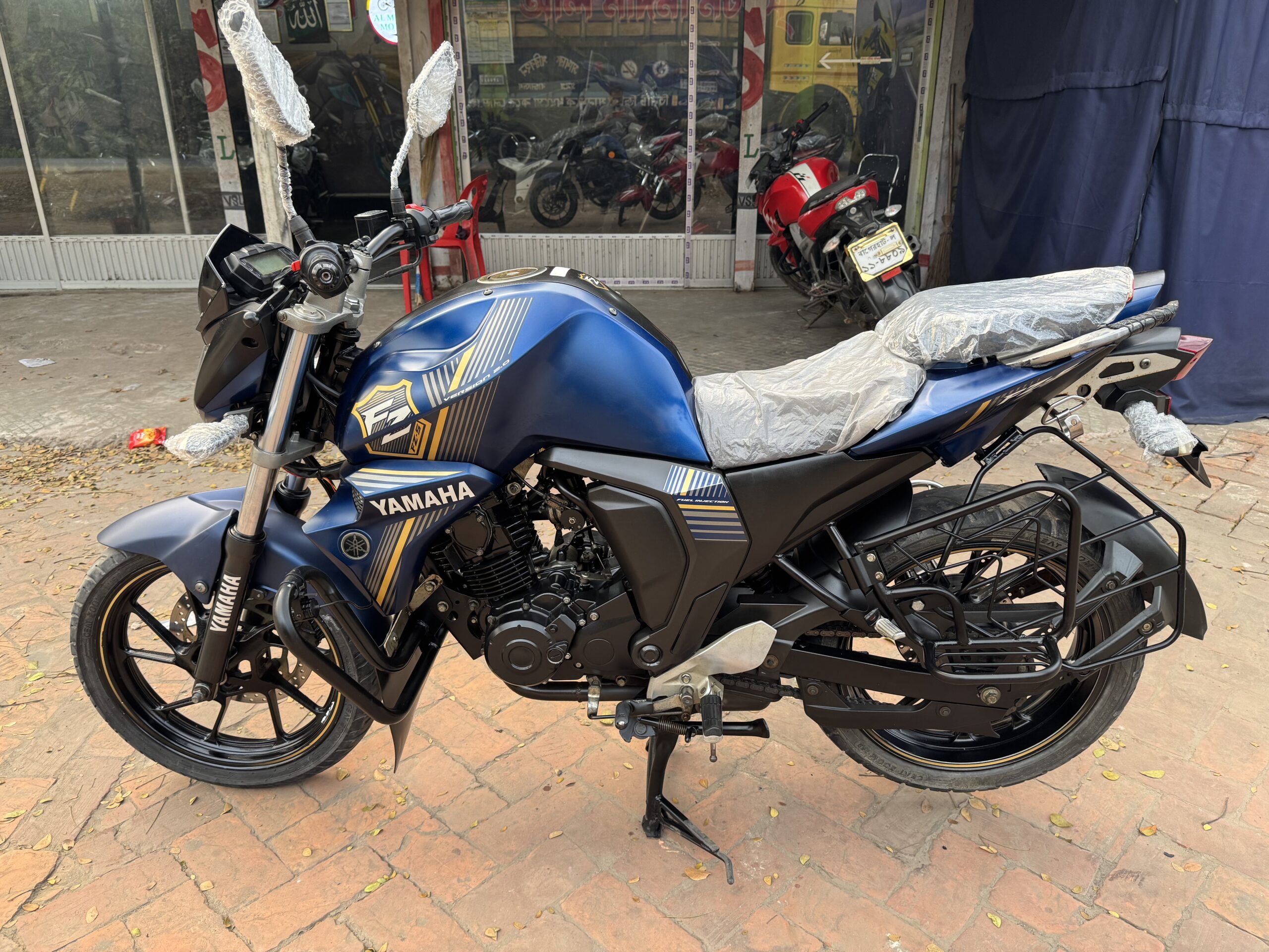 Yamaha FZS V2 DD FI Super Fresh