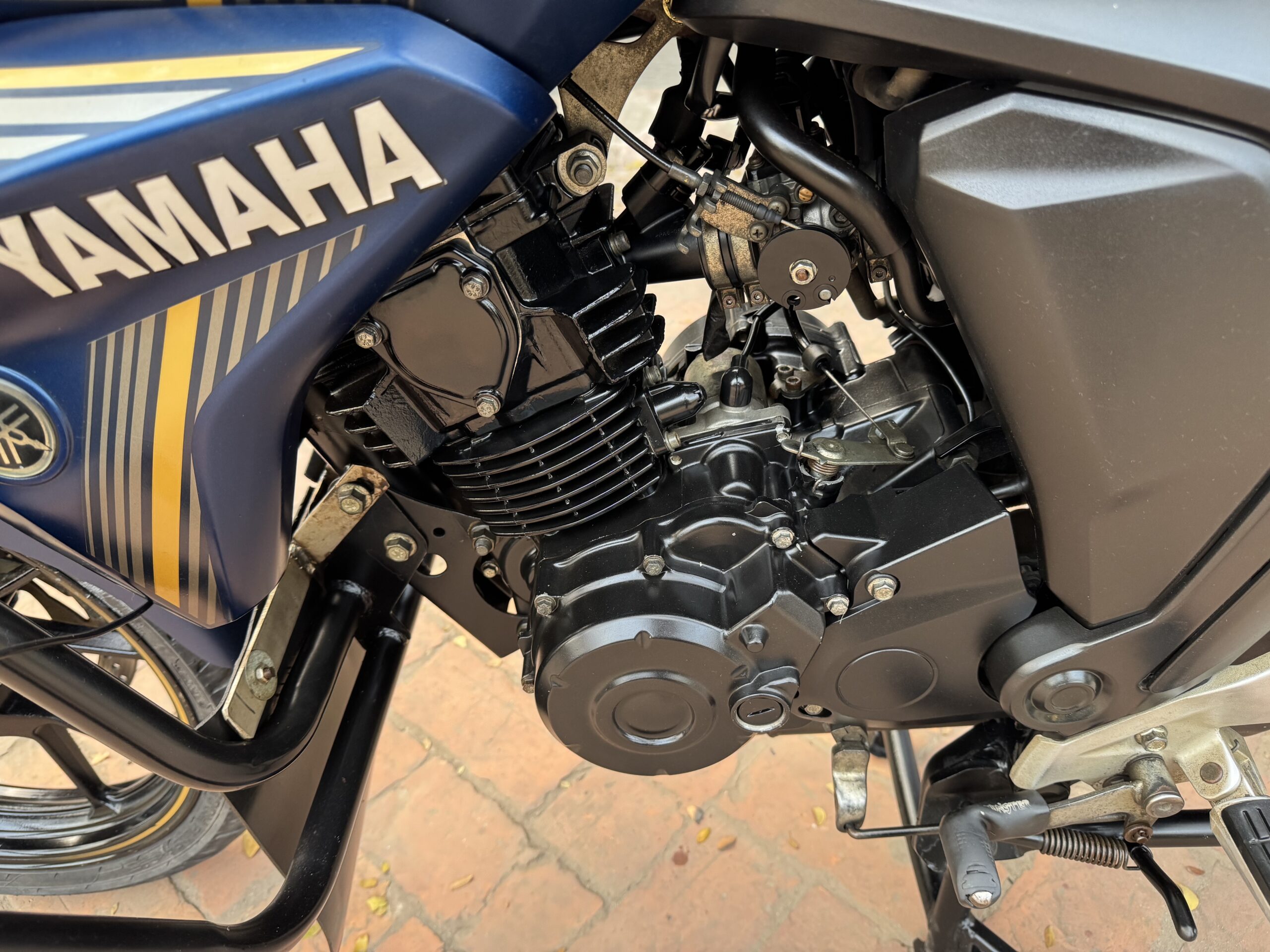 Yamaha FZS V2 DD FI Super Fresh - Image 6