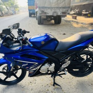 YAMAHA R15 V1S 💯% Super Fresh